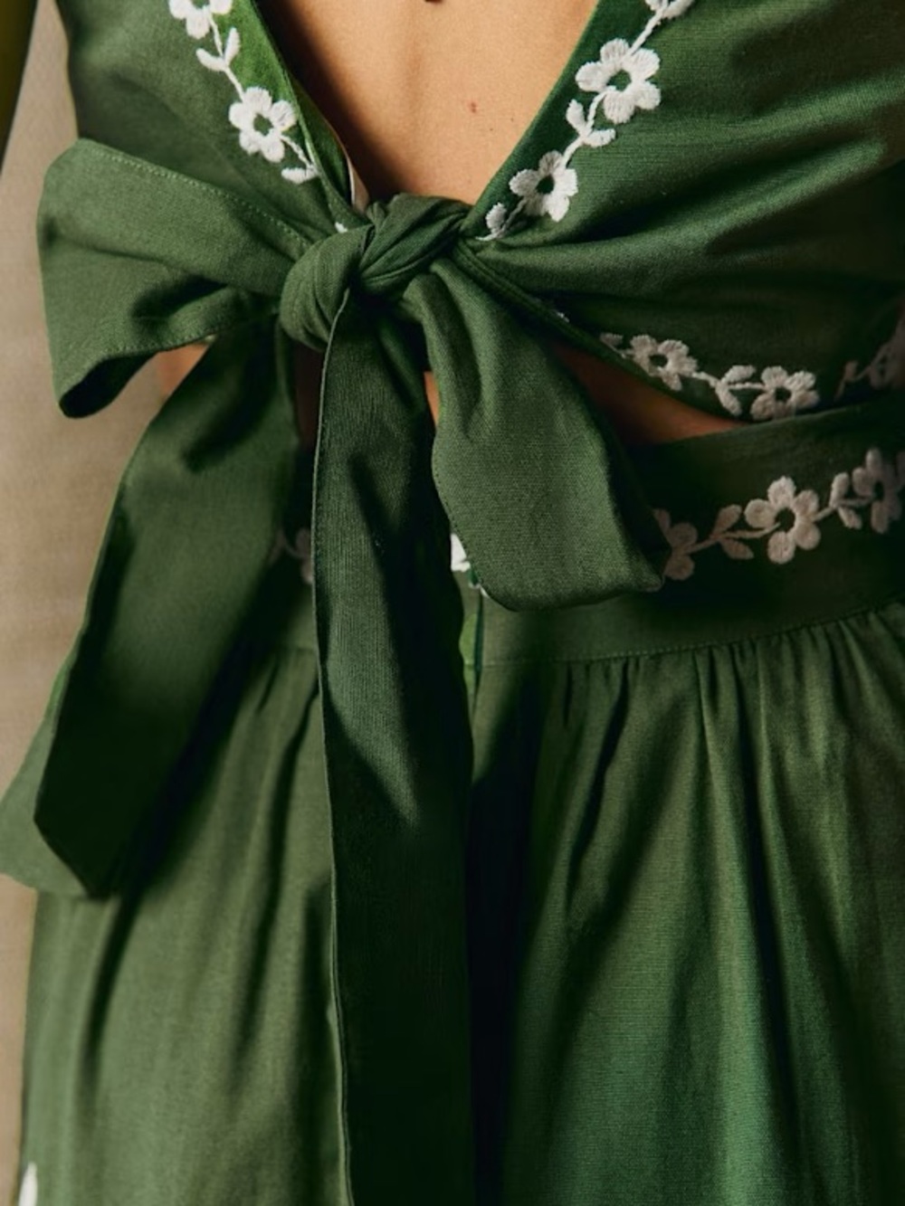 NWT Sézane Set - Siloe Skirt + Claire Blouse in Summer Green Size 4/36 - Picture 3 of 13